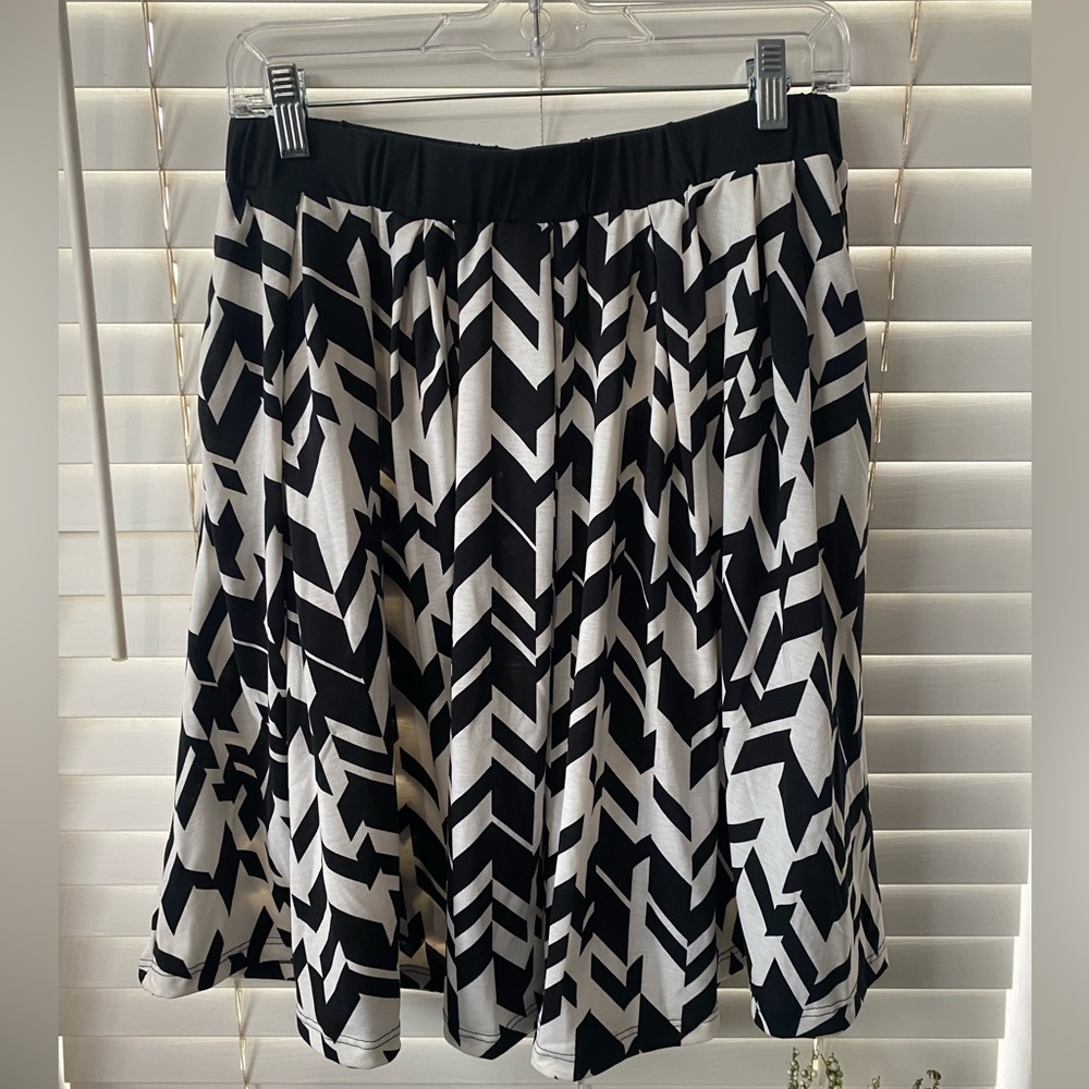 Accepting offers- LuLaRoe Skirt